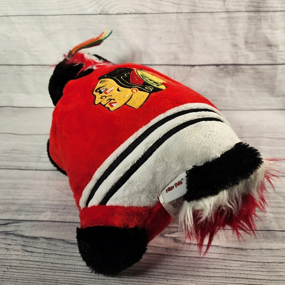 NHL Chicago Blackhawks Pillow Pets Tommy Hawk Mascot Plush Red Black 19 inch